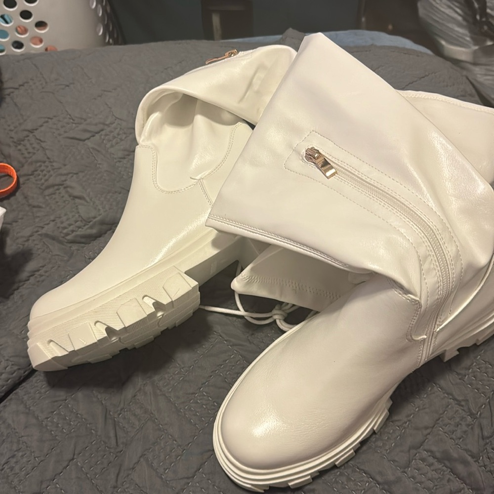 White long leg boots
